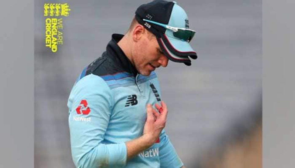 इंग्लैंड के कप्तान इयोन मॉर्गन की उंगली में लगे चार टांके, नहीं खेल पाएंगे अगले मैच