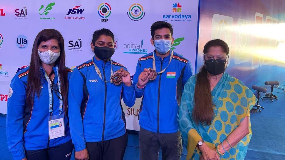 ISSF शूटिंग विश्व कप में MP का धमाका: भारत के 12 गोल्ड समेत 25 मेडल, MP के खिलाड़ियों ने जीते 3 स्वर्ण