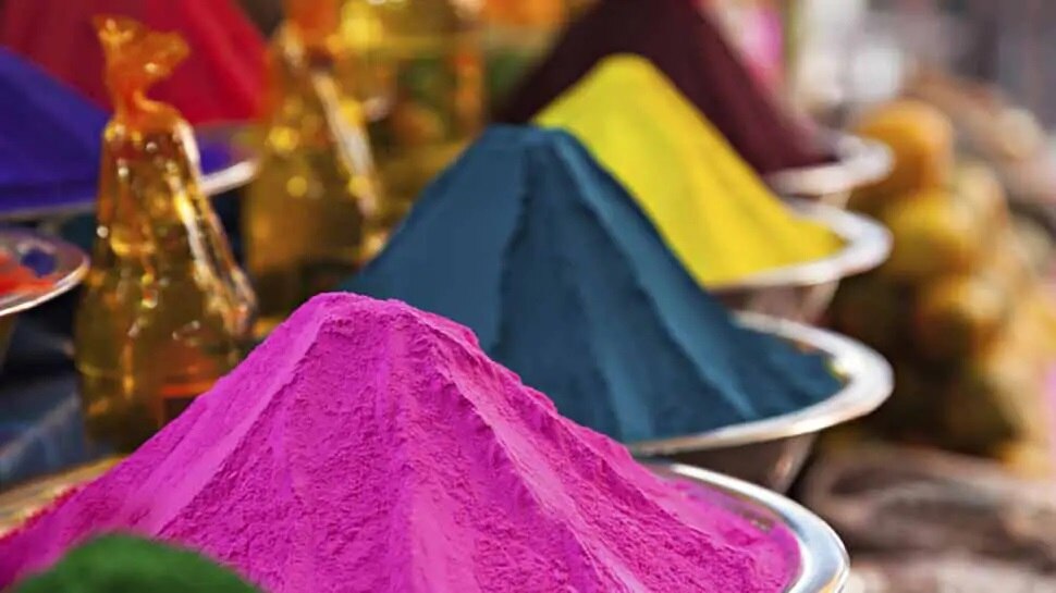 श्मशान में शिव, अवध में राम, बनारस का रंग, भोजपुरी की पिचकारी, कुछ ऐसे होली खेलते थे मदनमुरारी...