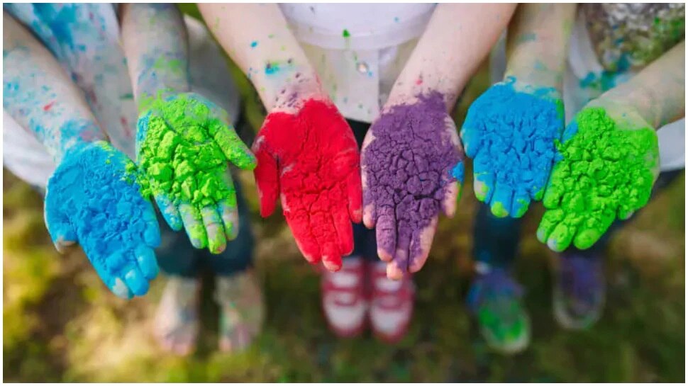 Holi 2021: बिहार का 'वृंदावन', जहां हजारों की भीड़ को कंट्रोल करने के लिए नहीं होती कोई पुलिस