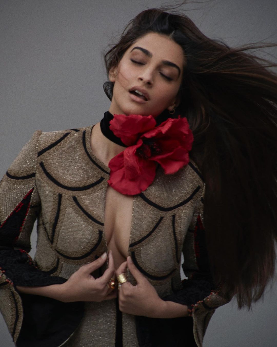 लोगों पसंद आ रहा सोनम का फैशन Sonam kapoor style