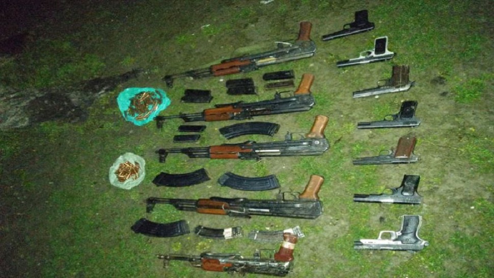 ଆତଙ୍କବାଦୀଙ୍କ ଯୋଜନା ପଣ୍ଡ, ବିପୁଳ ଅସ୍ତ୍ରଶସ୍ତ୍ର ଜବତ ଆତଙ୍କବାଦୀଙ୍କ ଯୋଜନା ପଣ୍ଡ, ବିପୁଳ ଅସ୍ତ୍ରଶସ୍ତ୍ର ଜବତ