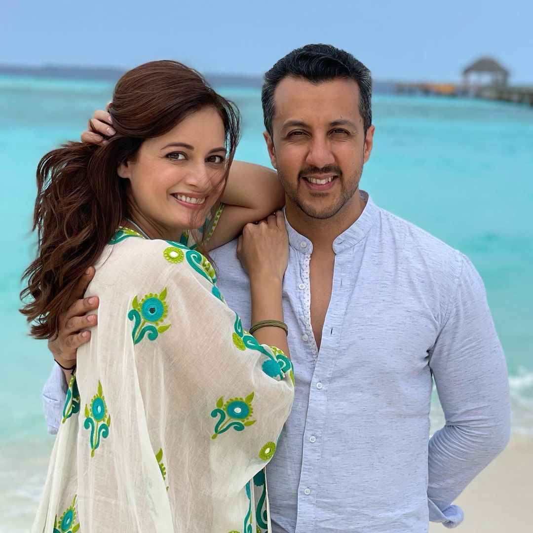 दीया ने पहनी है ऐसी ड्रेस Dia mirza husband