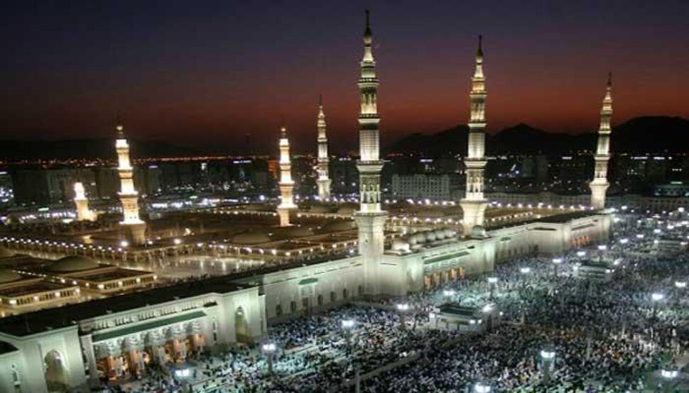 Coronavirus: रमज़ान को लेकर मस्जिद अल-हरम व मस्जिद अल-नबवी का प्लान जारी, जानिए क्या हुए बदलाव