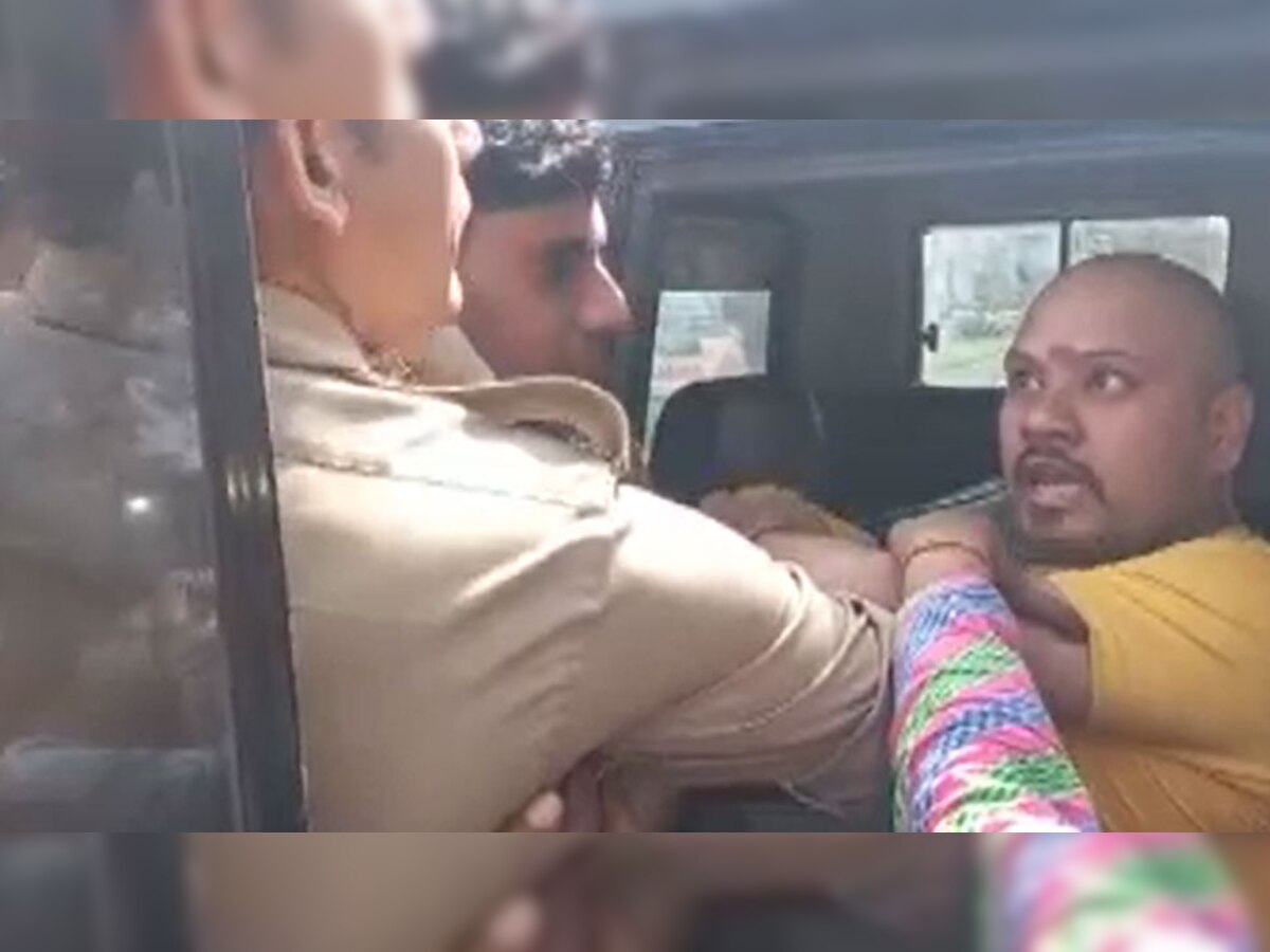 होली के दौरान विवाद, बागपत में पुलिस वाले पर हमला 