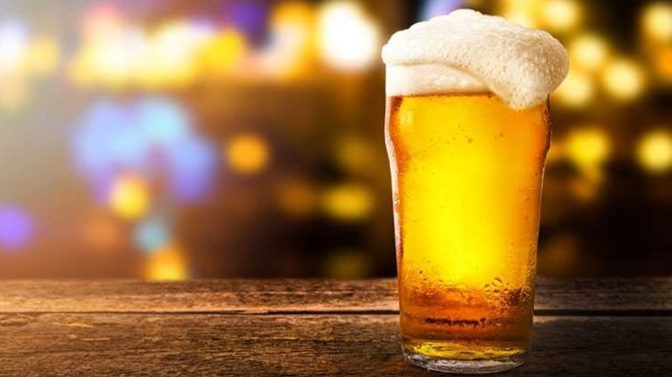 यूपी में 1 अप्रैल से Beer हो जाएगी सस्ती, लेकिन शराब के लिए चुकानी होगी ज्यादा कीमत, लागू होगी नई पॉलिसी