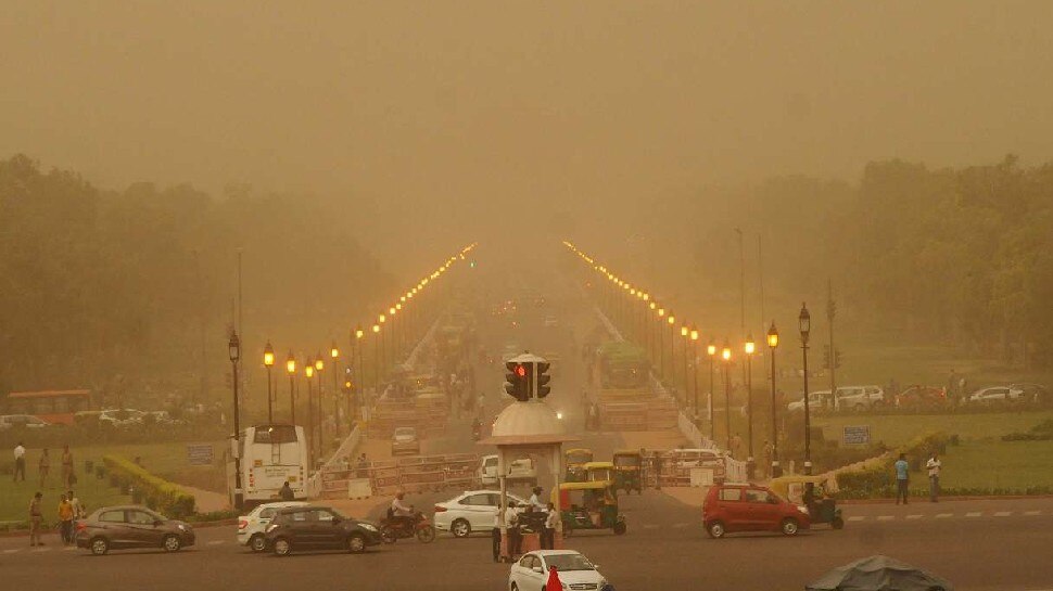 Weather Update Today: धूल भरी हवाओं से फिलहाल राहत नहीं, 40 के नीचे रहेगा पारा