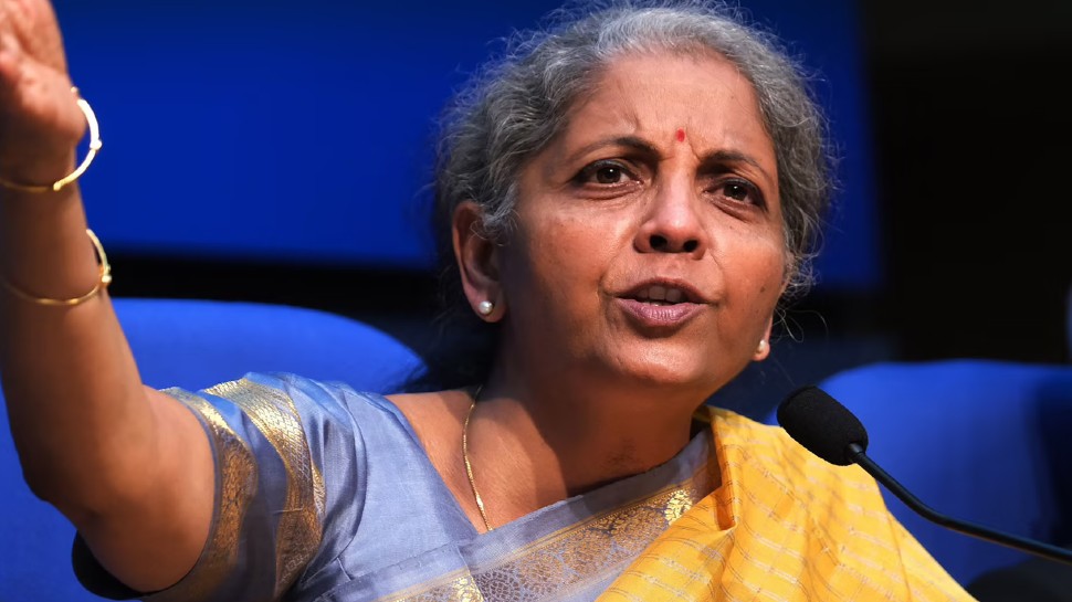 PPF समेत दूसरी Small Savings योजनाओं पर ब्याज दरें घटाने का फैसला वापस, पहले की तरह मिलता रहेगा फायदा