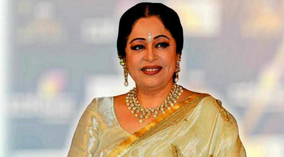 ब्लड कैंसर से जंग लड़ रही हैं Kirron Kher, मुंबई के अस्पताल में चल रहा है इलाज