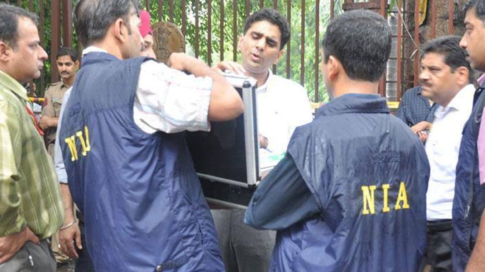 Antilia Case: NIA ने दक्षिण Mumbai के होटल में मारा छापा, 3 घंटे तक स्टाफ से पूछताछ