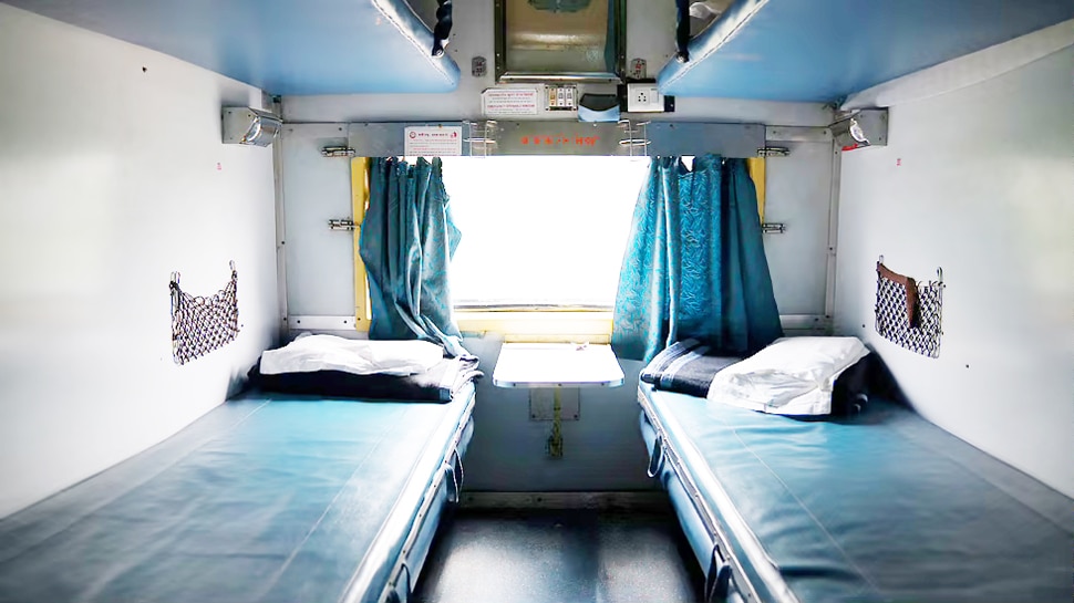Indian Railways to pay Rs 3 Lakh as compensation for not giving lower berth  to senior citizen divyang couple | खाली होने के बावजूद बुजुर्ग को नहीं मिली Lower  Berth, अब रेलवे