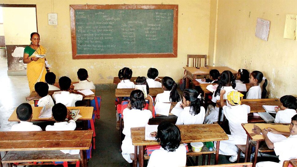 UP में तीसरी बार बढ़ी स्कूलों छुट्टियां, अब इस दिन तक नहीं खुलेंगे स्कूल