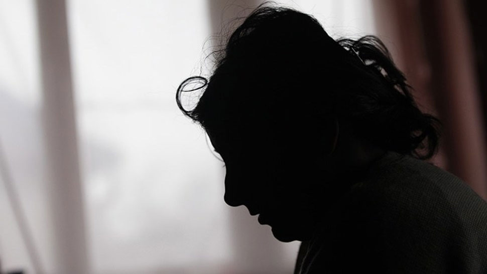 Rajasthan: Police Officer ने Rape पीड़िता से रिश्वत में मांगी इज्जत, किया गया सस्पेंड