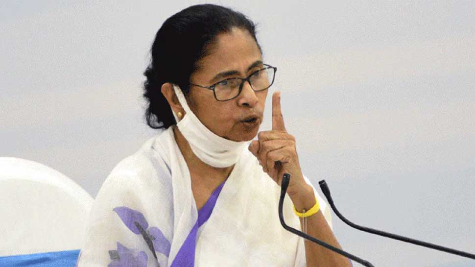 Mamata Banerjee ने BJP पर साथा निशाना, कहा- बंगाल में गुजरात को शासन नहीं करने दूंगी