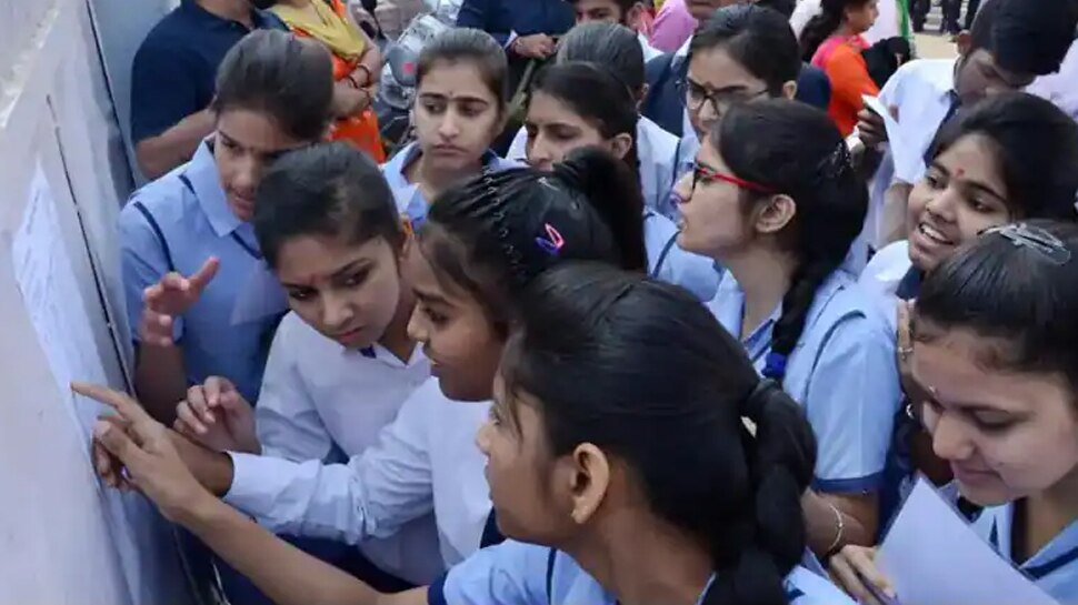 Bihar Board 10th Toppers List 2021: पूजा कुमारी, शुभ दर्शिनी, संदीप कुमार ने संयुक्त रूप से किया टॉप