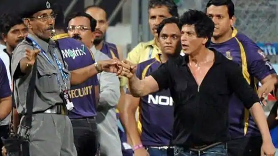 किंग खान ने की सिक्योरिटी से बहस Shahrukh Khan banned from Wankhede Stadium