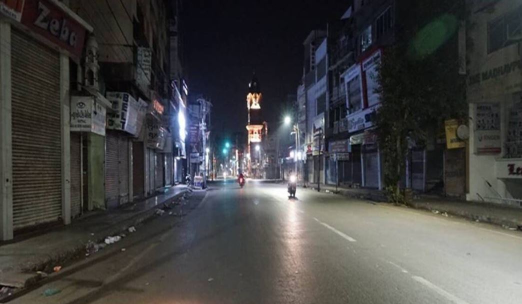 Delhi Night Curfew: दिल्ली में 30 अप्रैल तक नाइट कर्फ्यू,  रात 10 बजे से सुबह 5 बजे तक रहेगा लागू 