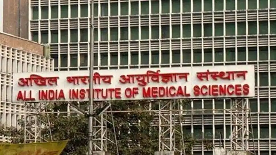 दिल्ली: सर गंगाराम अस्पताल के बाद AIIMS में कोरोना का कहर, 30 डॉक्टर संक्रमित