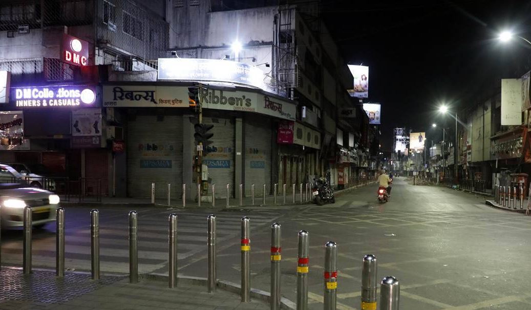 Lockdown in Maharashtra: महाराष्ट्र में आज रात 8 बजे से लॉकडाउन
