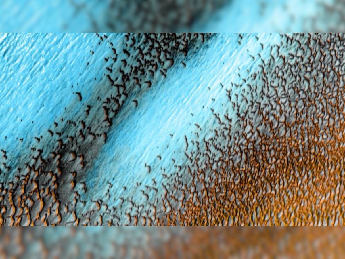 Blue Dunes on Mars