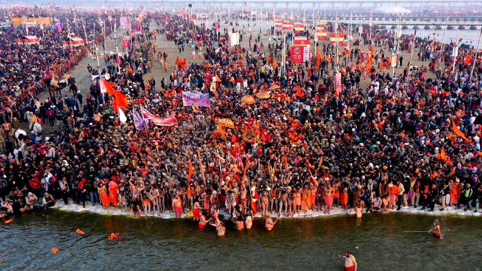 Mahakumbh 2021: महंत नरेंद्र गिरि सहित कई संत के Corona संक्रमित, हर की पैड़ी पर श्रद्धालु नहीं कर सकेंगे स्नानकुंभ पर कोरोना की 'छाया', कई संत संक्रमित, हर की पैड़ी पर श्रद्धालु नहीं कर सकेंगे स्नान