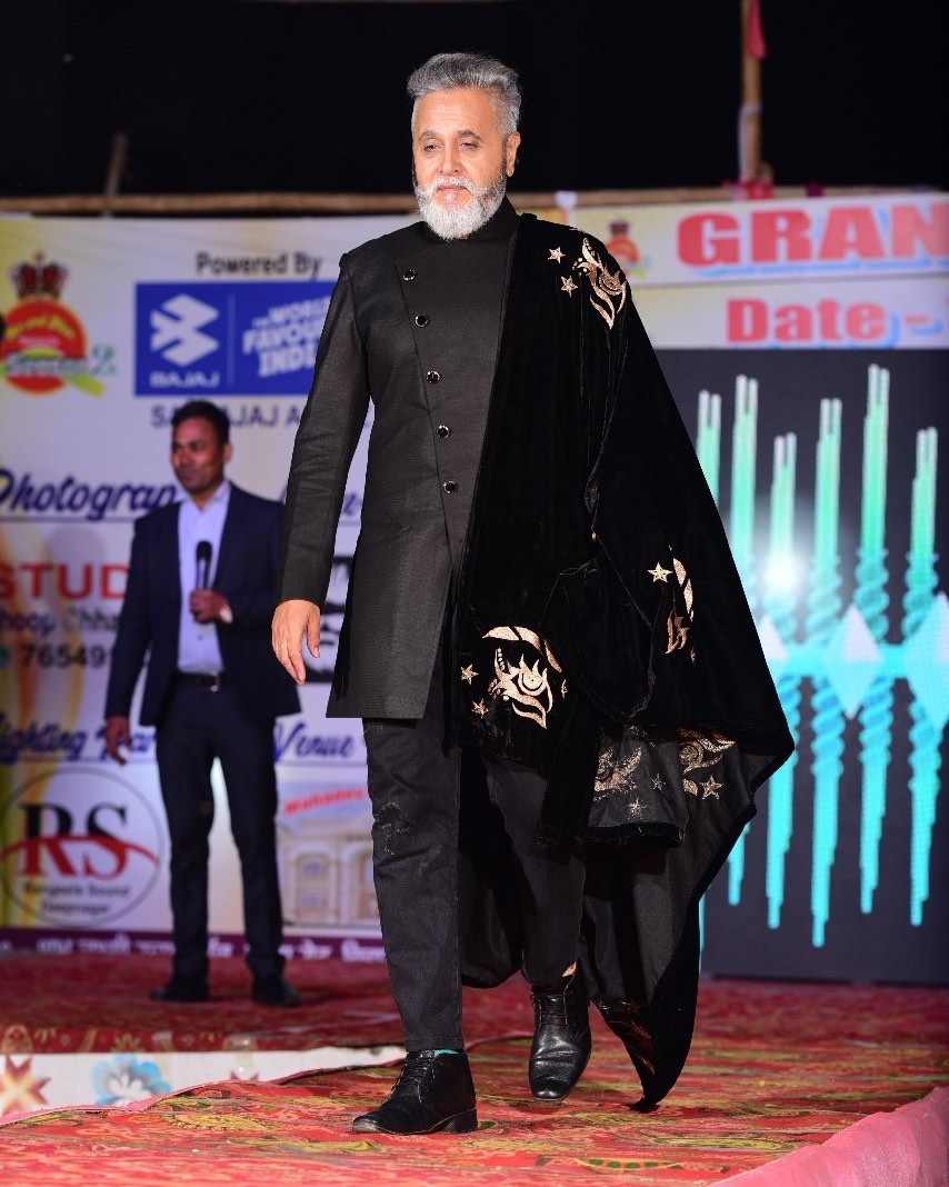 इतना ज्यादा बढ़ गया था वजन dinesh mohan weightg loss journey