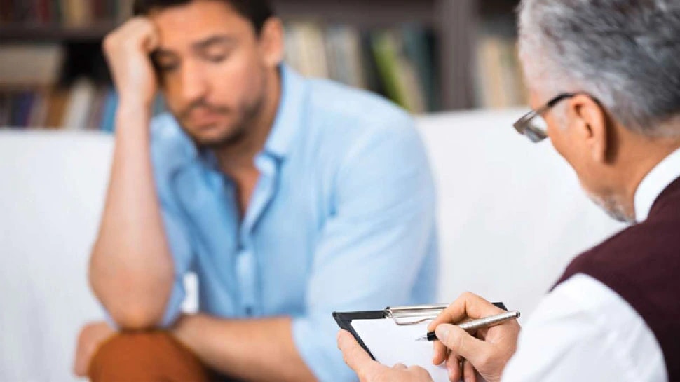 ज्यादा थकान लगना coronavirus symptoms fatigue