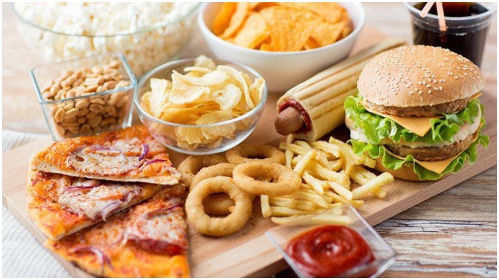 डाइट से बाहर करें ये चीजें Foods That Reduce Immunity