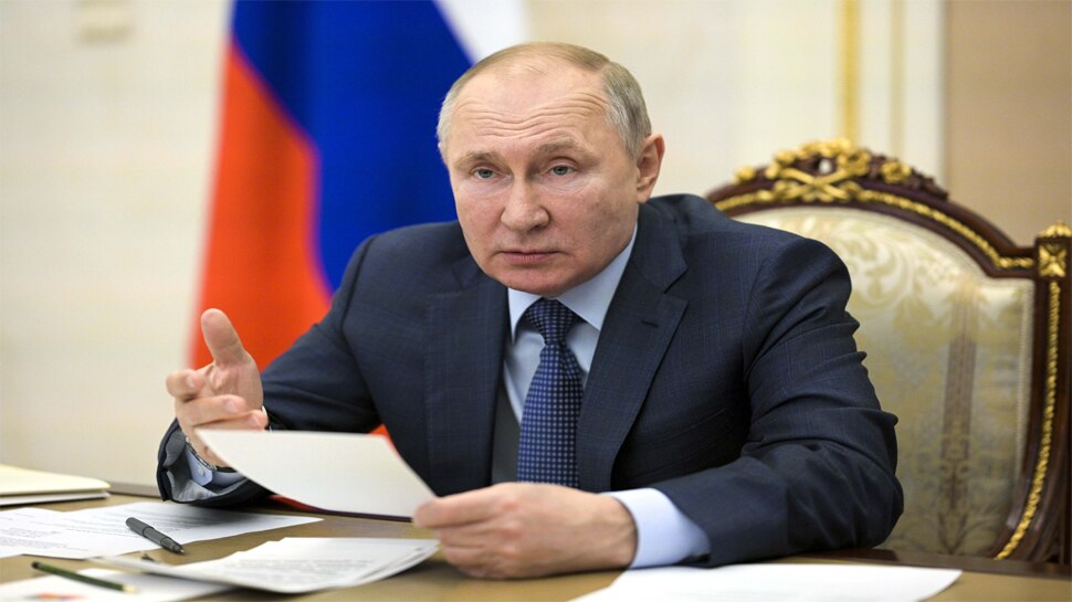 यूक्रेन पर चढ़ाई को तैयार रूस? Russia planning an invasion in Ukraine?