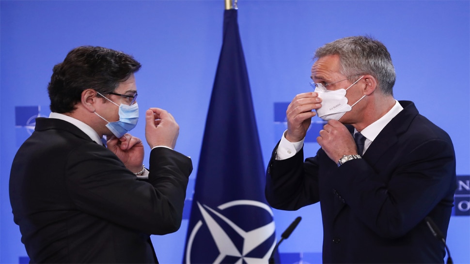 यूक्रेन के साथ खड़ा है नाटो गठबंधन NATO is stand with Ukraine
