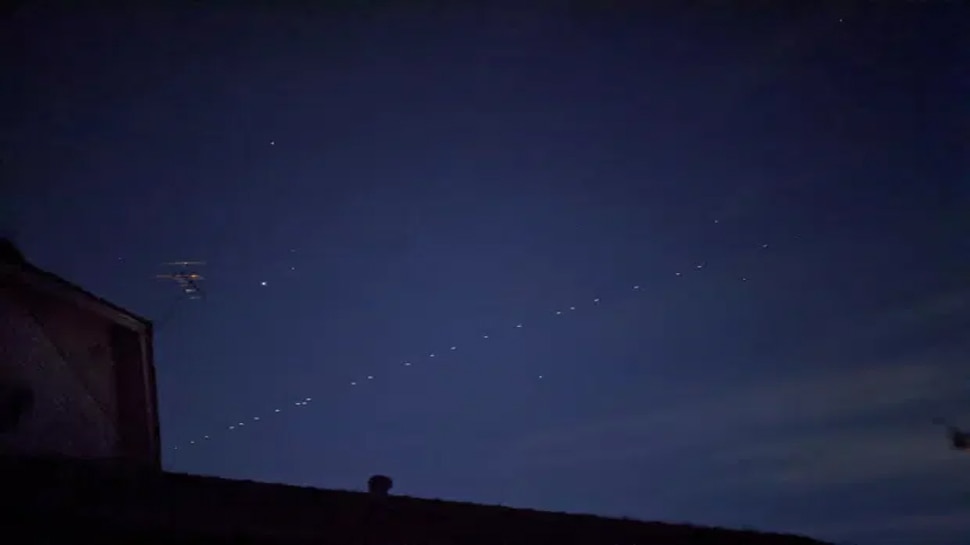 Australian sees mysterious string of lights in the sky on last Thursday