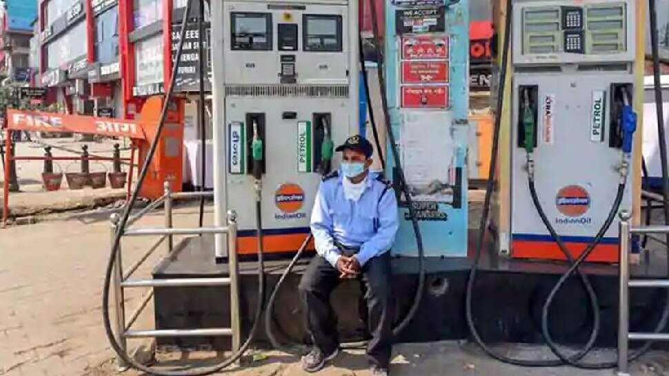 केंद्र सरकार कब घटाएगी Petrol, Diesel पर एक्साइज ड्यूटी? CBIC चेयरमैन ने कहा- 'सही समय आने दीजिए'