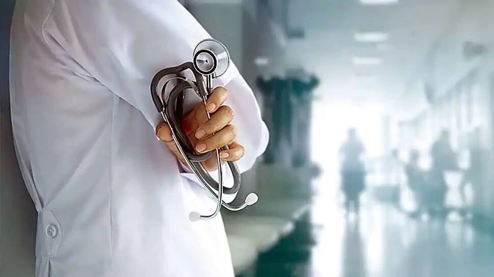 Delhi: अस्पतालों में VIP कल्चर से परेशान हुए Doctors, चिट्ठी लिख Health Minister से लगाई गुहार