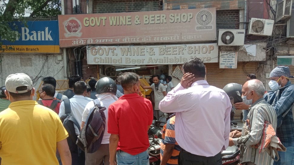 टूटे प्रोटोकॉल Liquor shops situation