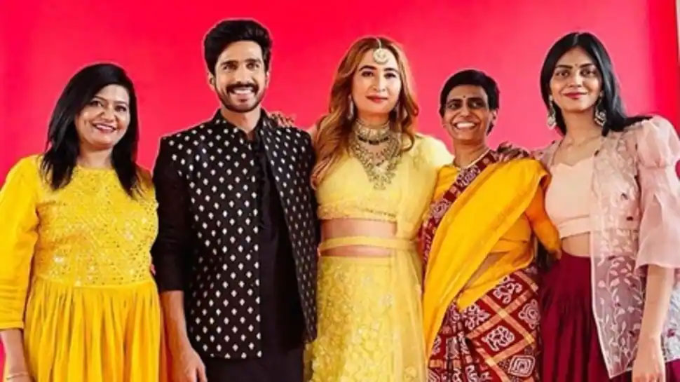 परिवार के लोग हुए शामिल Family members in Jwala Gutta marriage