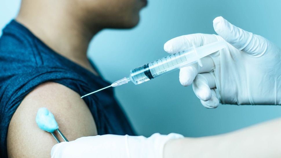 हमेशा के लिए नहीं रहता वैक्सीन का असर Effect of the Corona vaccine does not last forever