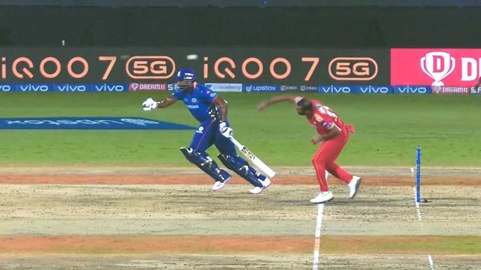 IPL 2021: Mohammed Shami के गेंद डालने से पहले ही Kieron Pollard क्रीज छोड़कर भागे, फैंस का गुस्सा फूटा