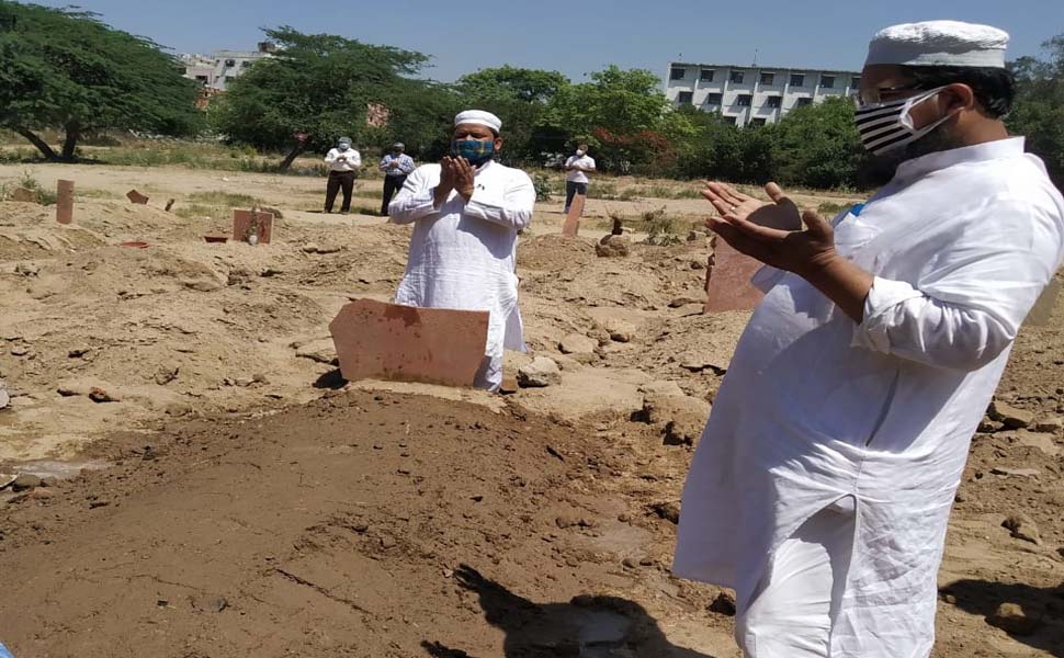 वज़ारते ट्रांसपोर्ट के डायरेक्टर अख्तर हनीफ का कोरोना से इन्तिक़ाल, जमीयत ने निभाई जनाज़ा व तदफीन की ज़िम्मेदारी