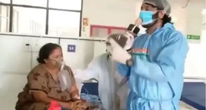 अस्पताल में डॉक्टरों ने इस तरह से मनाया कोरोना मरीज़ का Birthday, देखिए दिलचस्प VIDEO