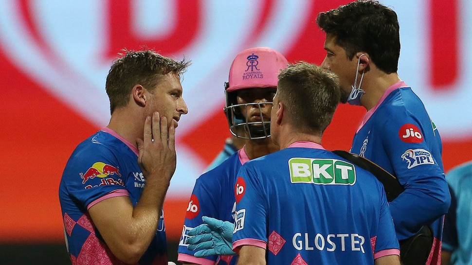 IPL 2021, KKR vs RR: Jos Buttler के हेलमेट पर लगी Pat Cummins की खतरनाक बाउंसर, Video Viral