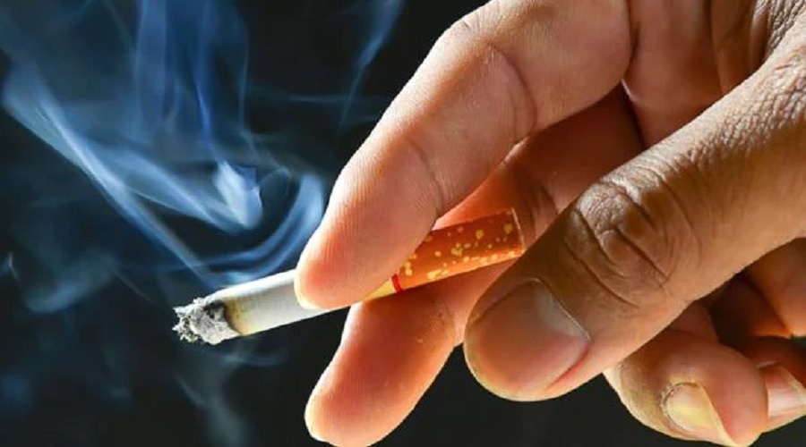 क्या धूम्रपान करने वालों और वेजीटेरियन्स को कम है कोरोना का खतरा? CSIR के सर्वे में हुआ खुलासा