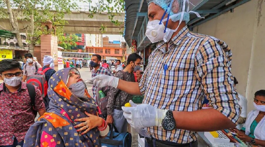 उत्तर प्रदेश में नहीं थम रही कोरोना की रफ्तार, 24 घंटे में आए 35,614 नए मरीज, कानपुर में हुई सबसे ज्यादा मौतें