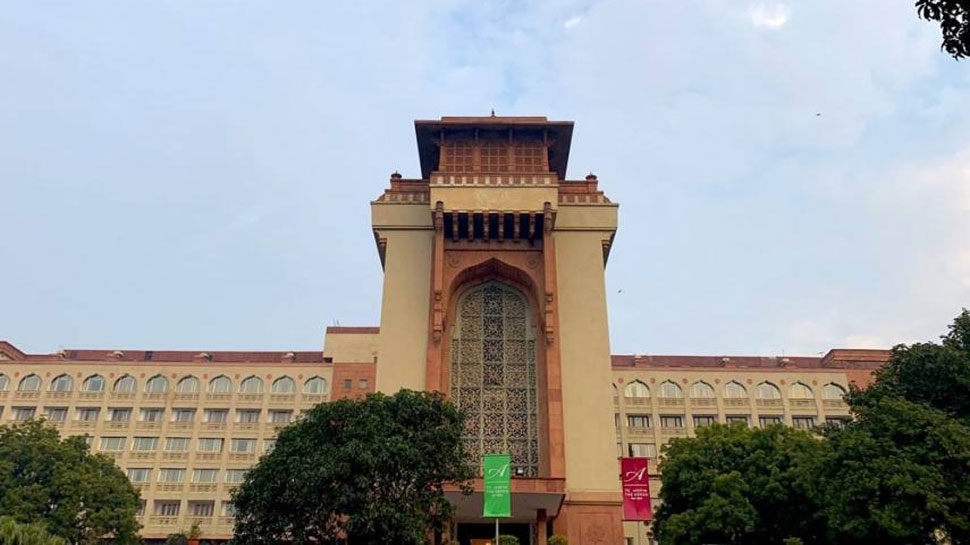 Corona: High Court के जजों के लिए Delhi सरकार का स्पेशल इंतजाम, Covid Center में बदला Ashoka Hotel