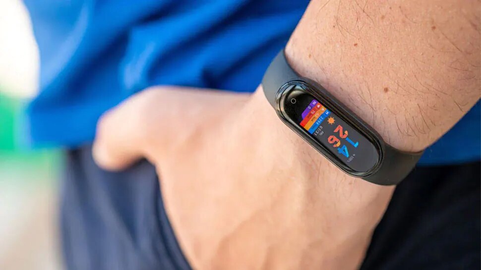 स्मार्टबैंड के दाम कम Smart band prices are cheap