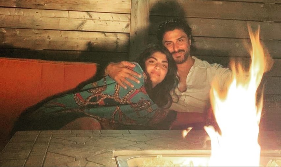 पापा से हैं काफी क्लोज Prem chopra granddaughter sanchi bhalla younger brother veer