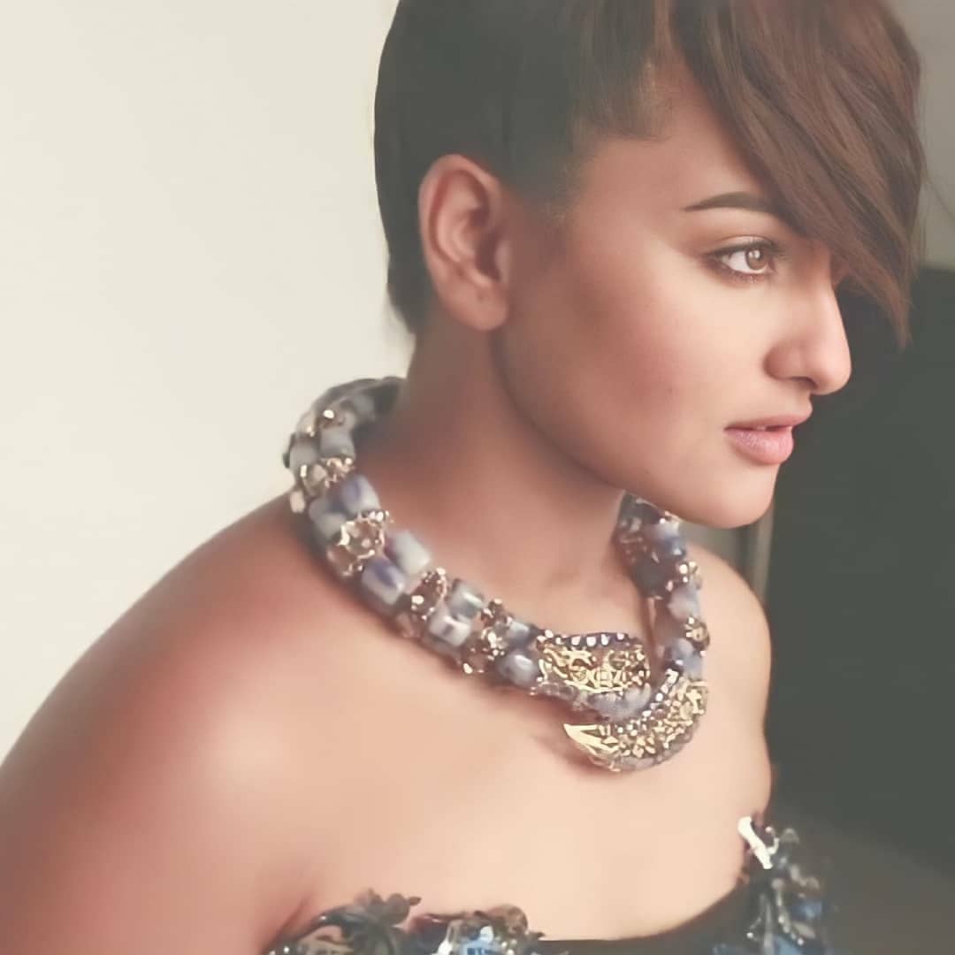 Which of Sonakshi Sinhas hairstyles do you like the most Vote   Bollywood News  Gossip Movie Reviews Trailers  Videos at  Bollywoodlifecom