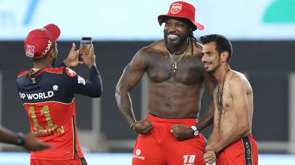 Chris Gayle और Yuzvendra Chahal ने कराया Shirtless Photo Shoot, तो Punjab Kings ने यूं लिए मजे