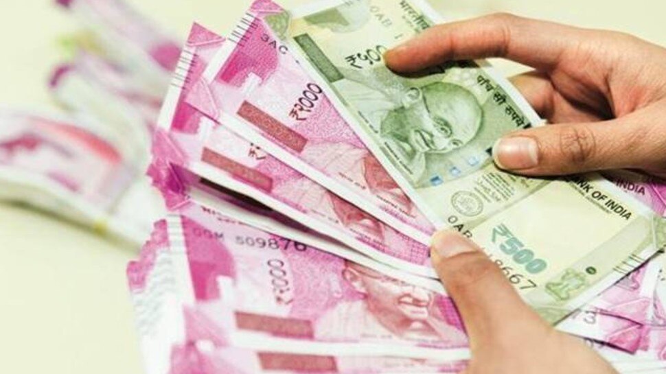 7th Pay Commission: केंद्रीय कर्मचारियों के लिए खुशखबरी! 1 जुलाई से मिलेगा 28 परसेंट DA, TA भी बढ़ेगा