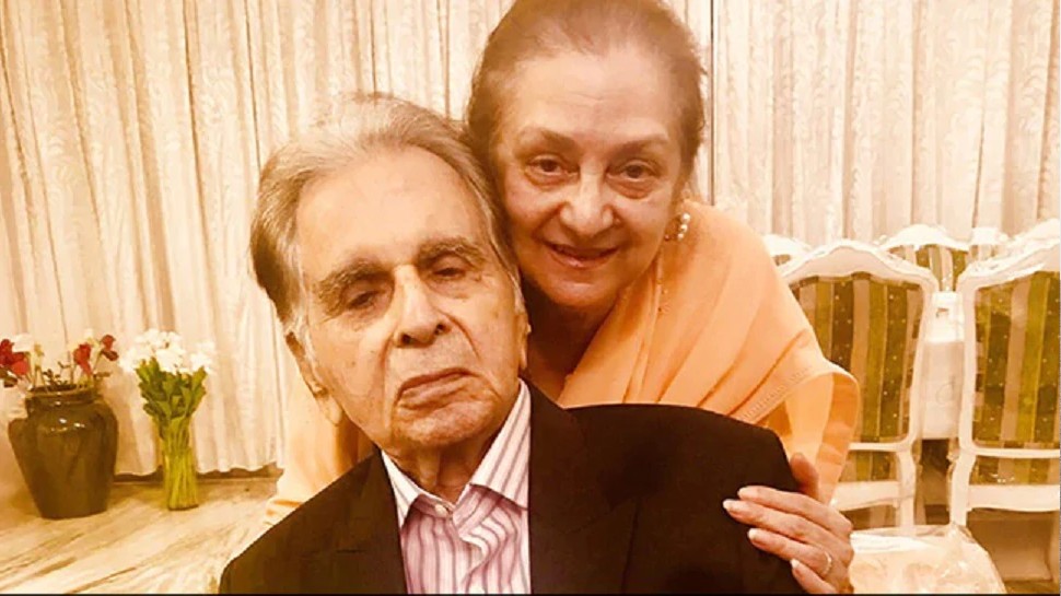 Dilip Kumar हुए डिस्चार्ज, Saira Banu ने बताया सेहत का हाल