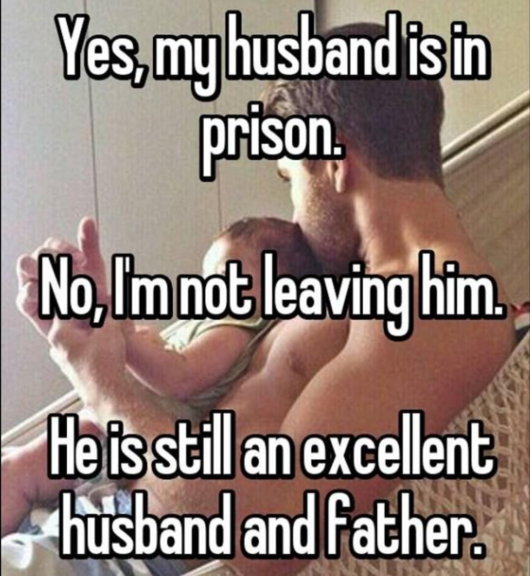 मैं उसे नहीं छोड़ रही I am not leaving him